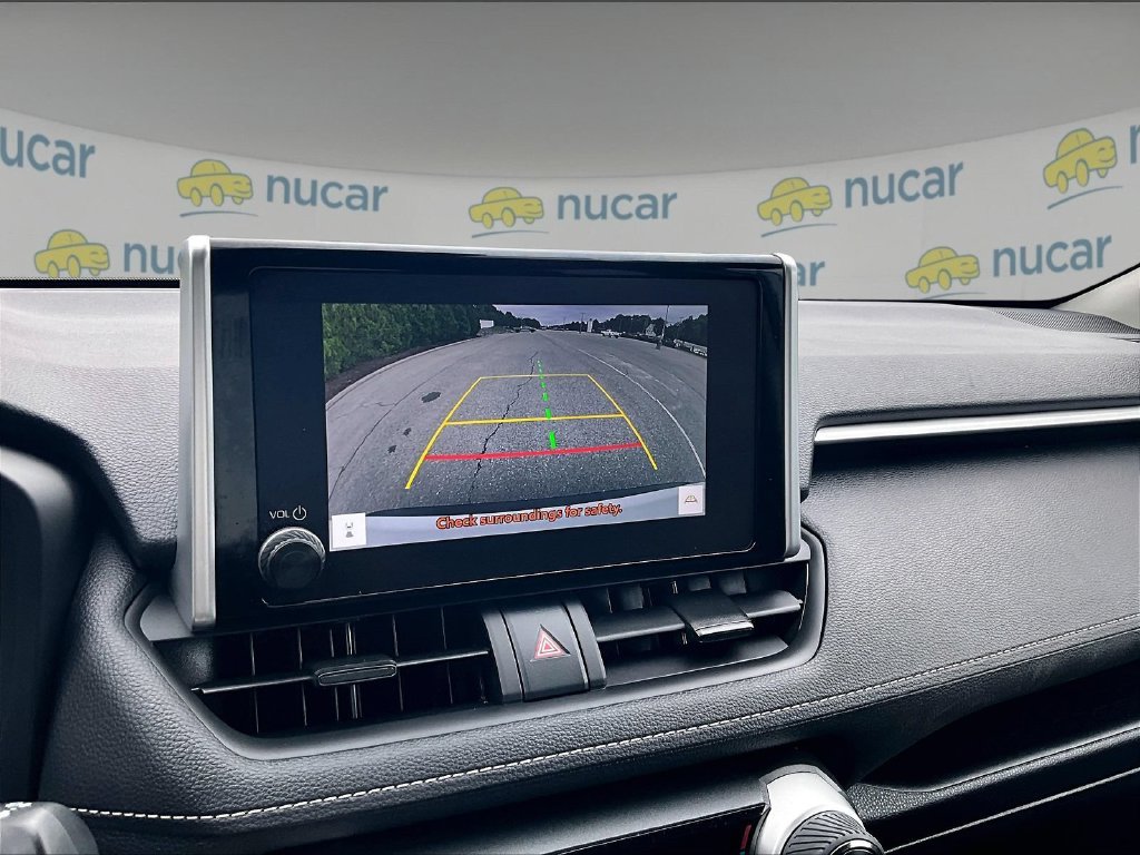 Used 2025 White Toyota XLE image 19
