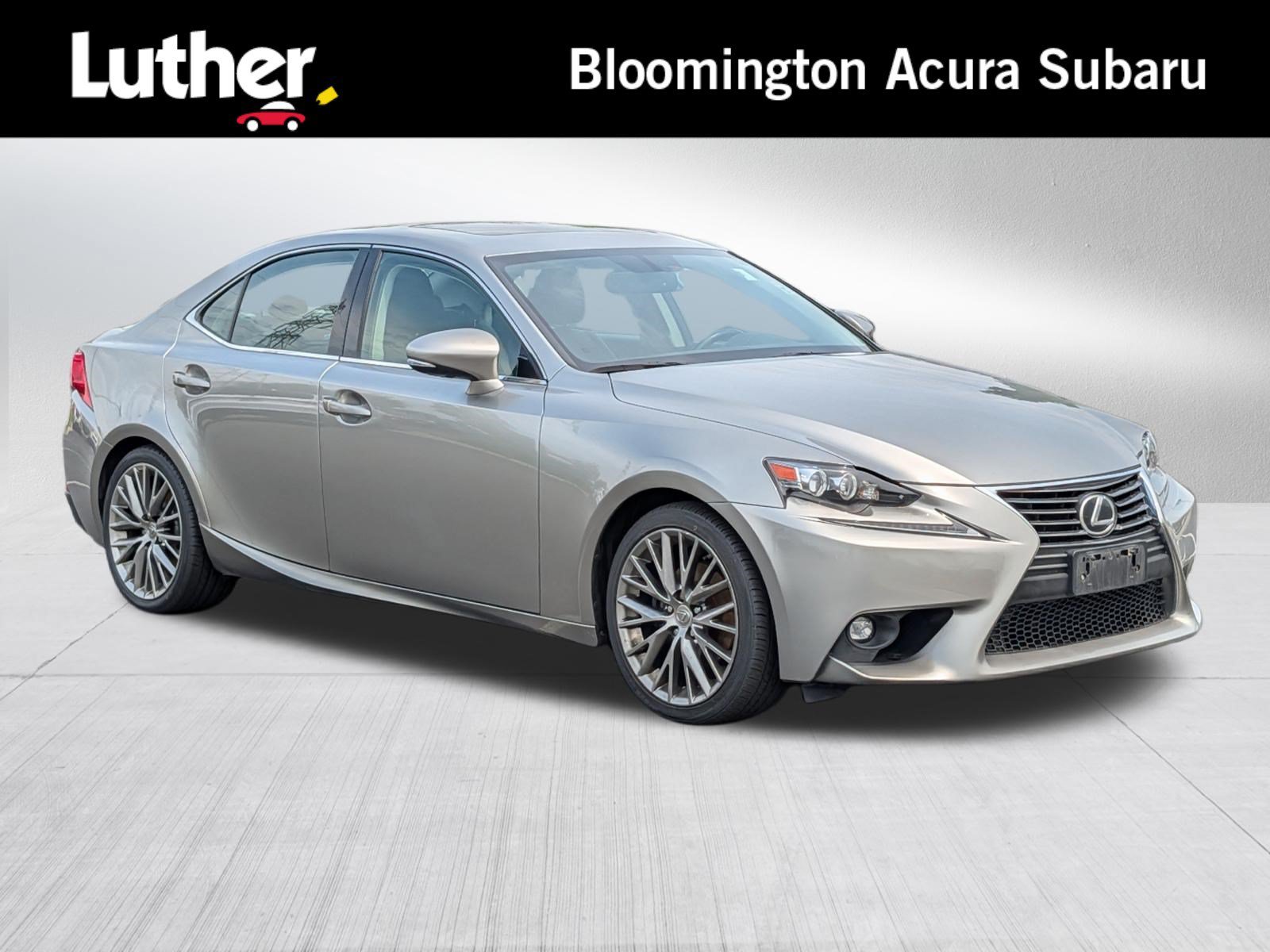 Used 2015 Atomic Silver Lexus  image 1