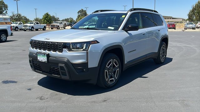 New 2026 Silver Zynith Clearcoat Jeep Limited image 7