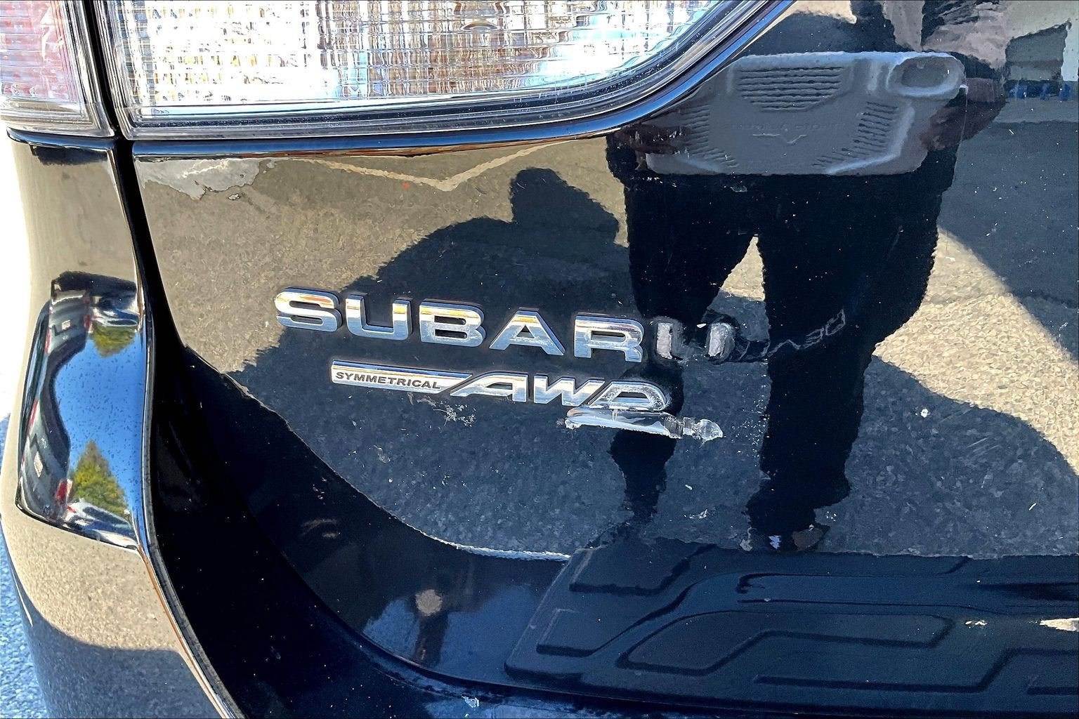 Used 2020 Black Subaru Premium image 22