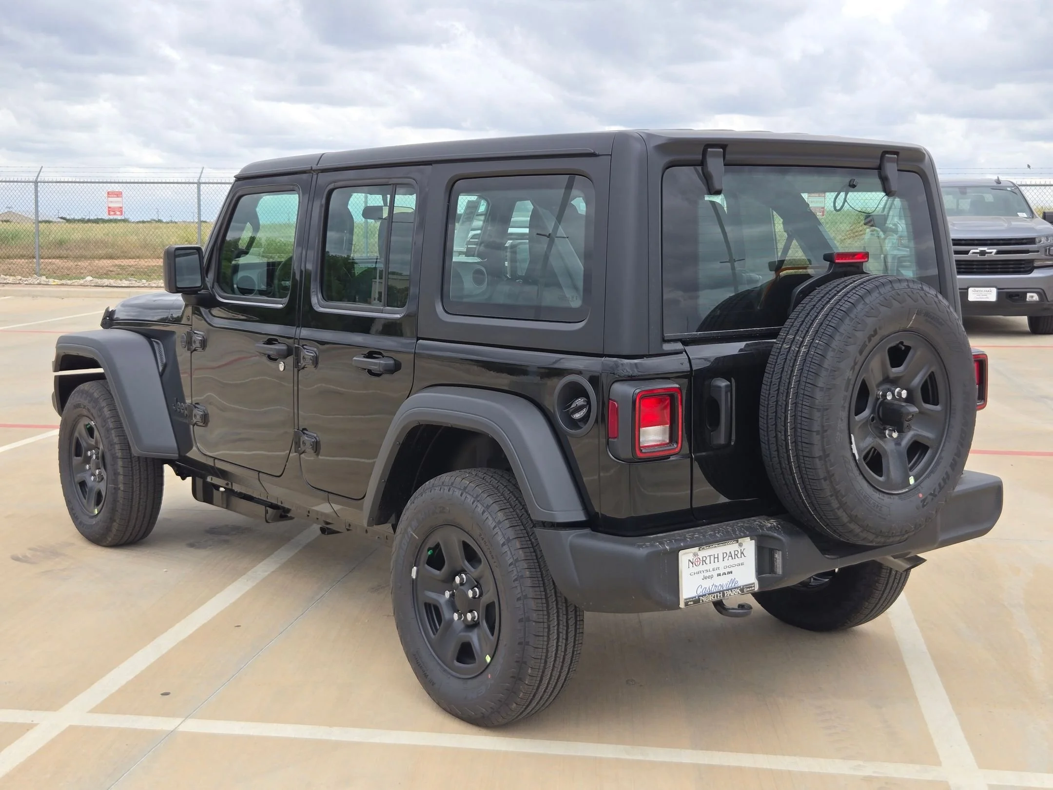 New 2026 Black Clear-Coat Exterior Paint Jeep Sport image 5