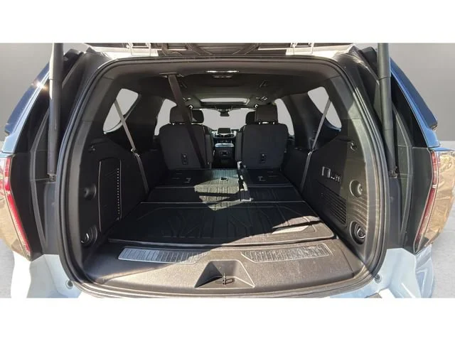 Used 2023 Summit White Chevrolet Z71 image 33