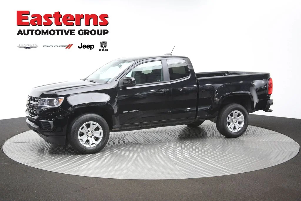 Used 2022 Black Chevrolet LT image 40