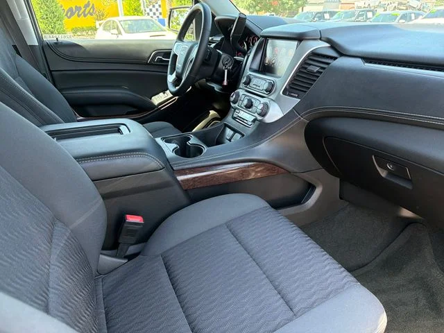 Used 2015 Silver GMC SLE image 23