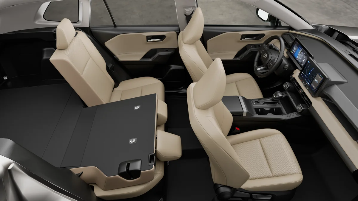 New 2026 Midnight Black Metallic Toyota XLE Premium image 22