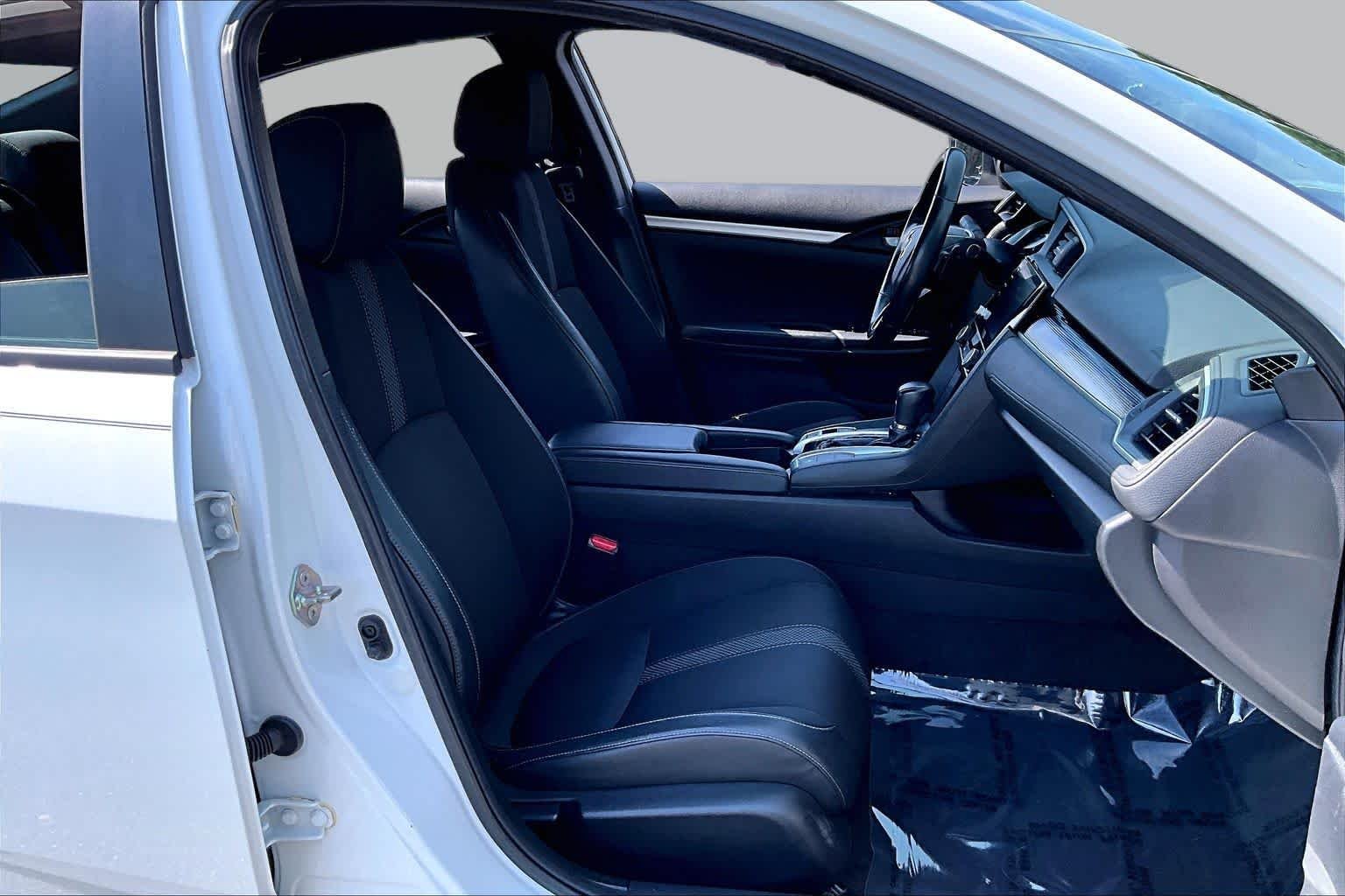 Used 2019 Platinum White Pearl Honda Sport image 9