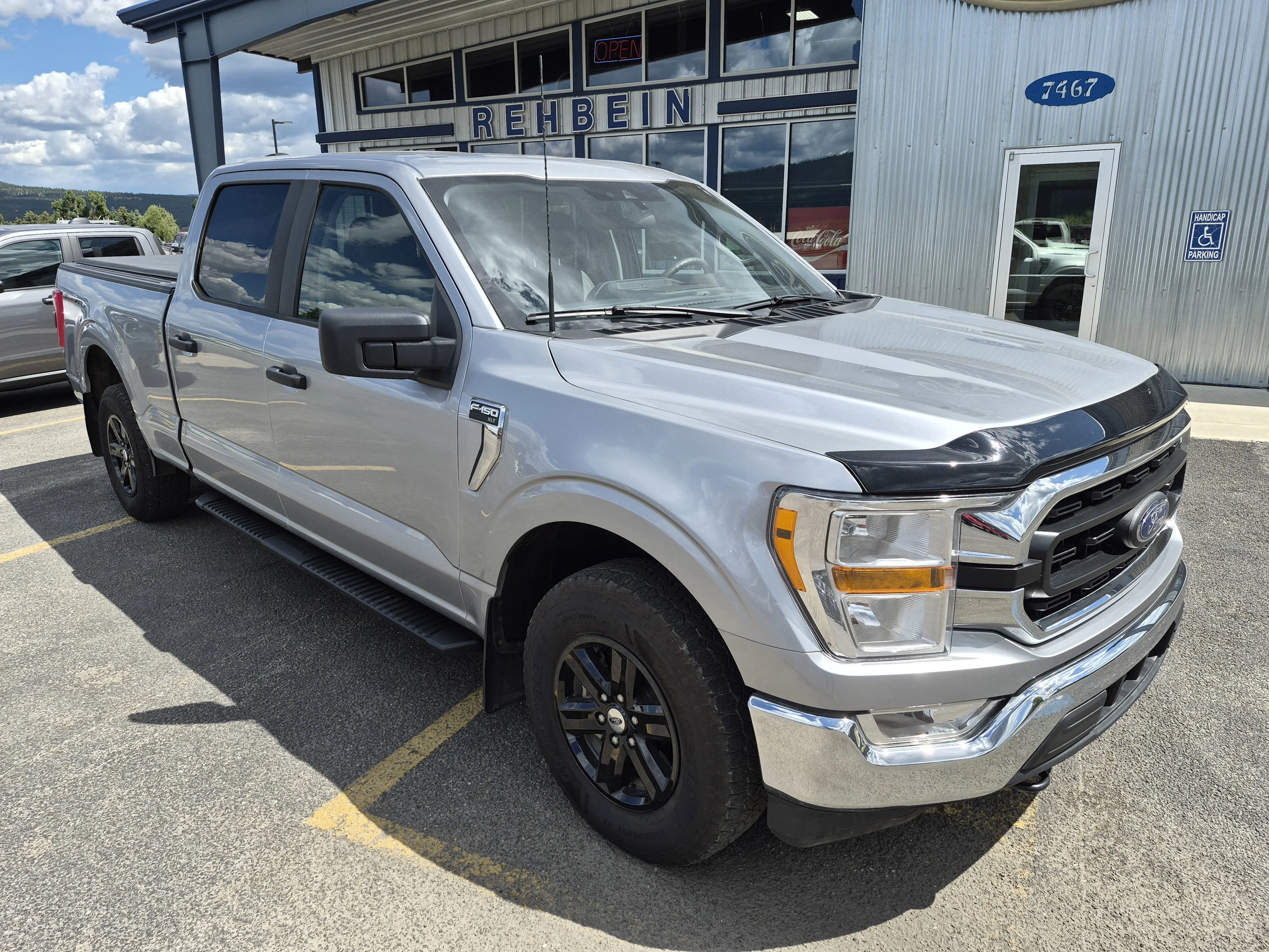 Used 2022 Silver Ford XLT image 13