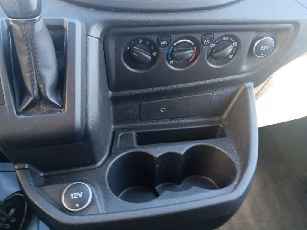 Used 2018 Oxford White Ford XLT image 21