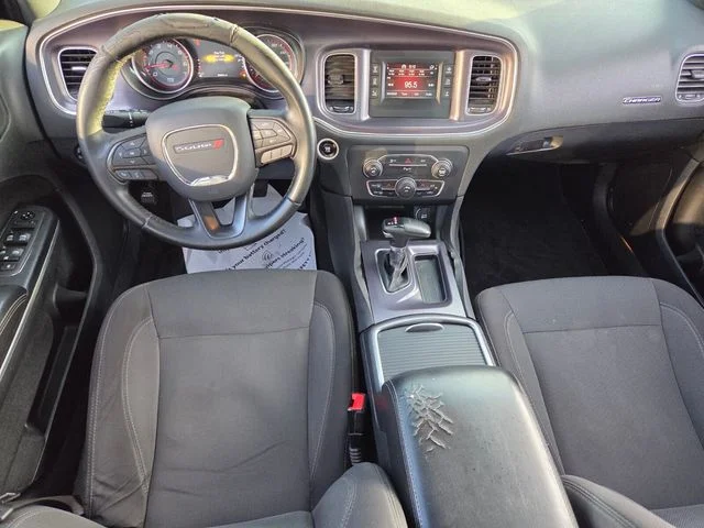 Used 2015 Silver Dodge SE image 8