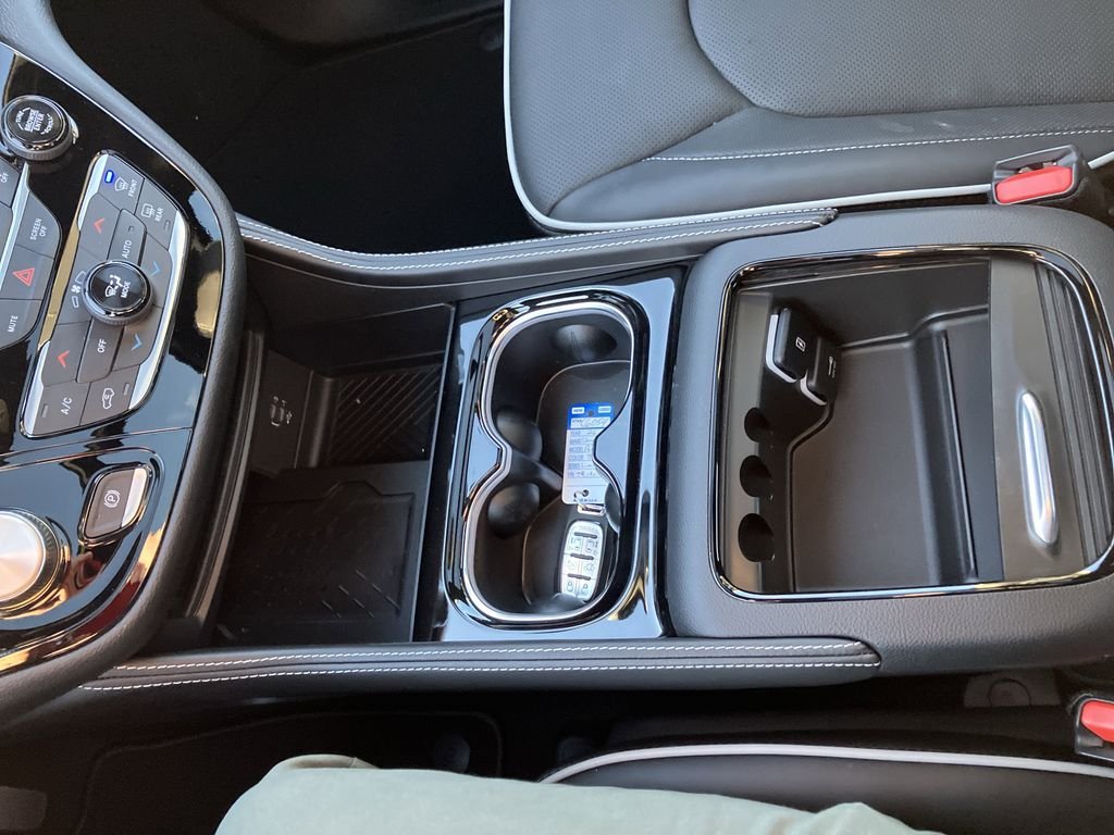 2026 Chrysler Pacifica Limited - Photo 26