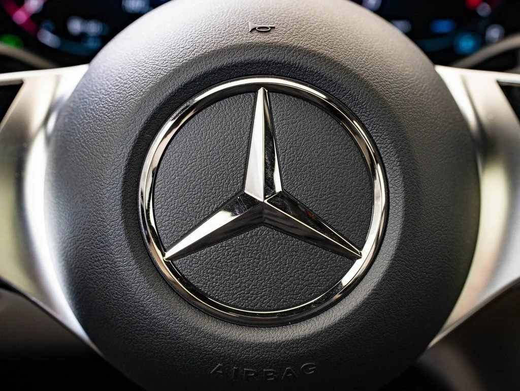 Used 2026 Polar White Mercedes-Benz GLC 300 image 28
