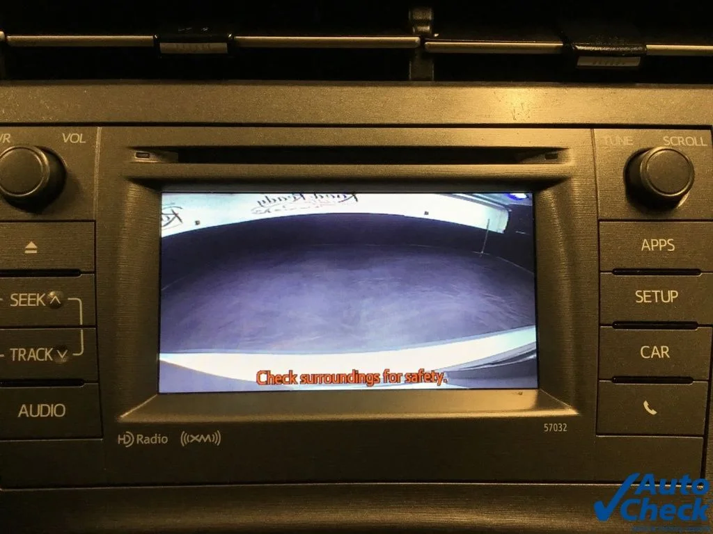 Used 2015 Silver Toyota Three image 53