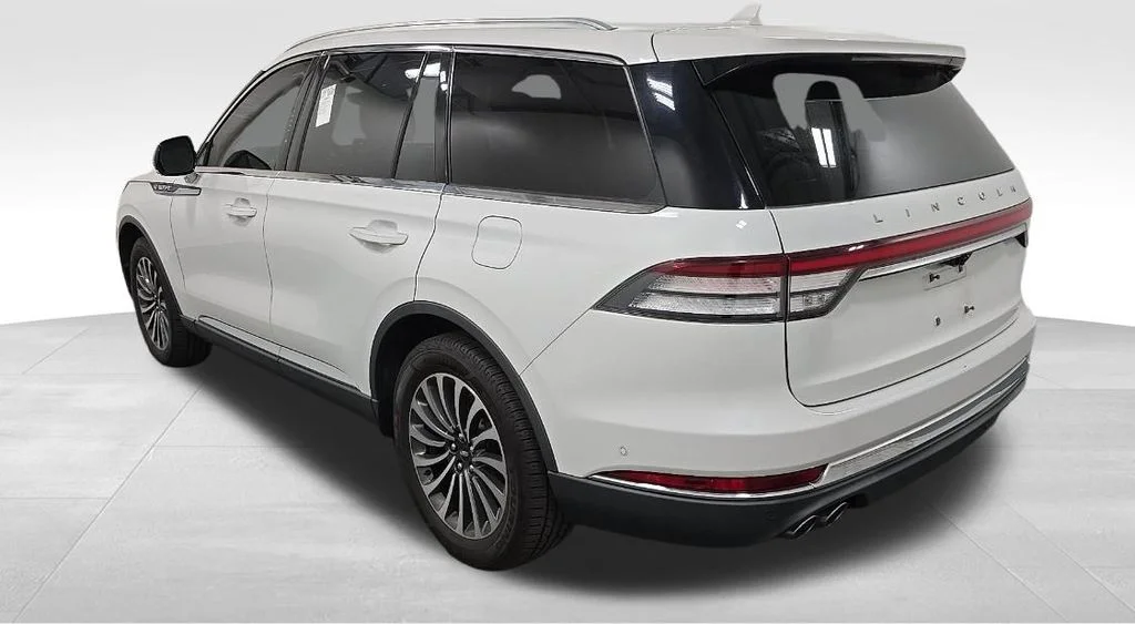 Used 2020 White Lincoln Reserve image 7