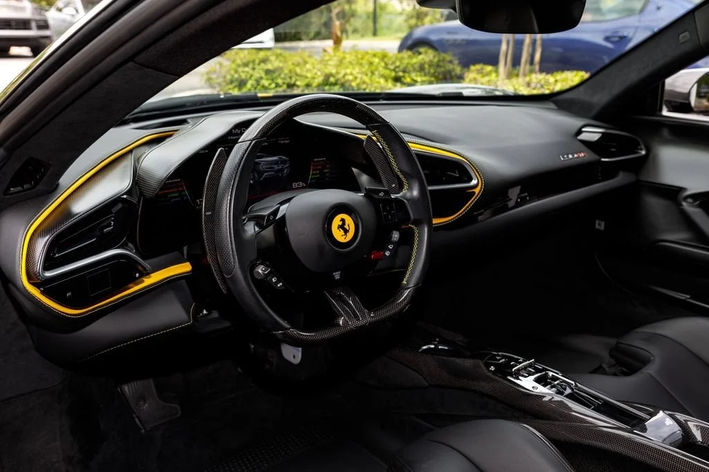 Used 2022 Grigio Scuro Ferrari  image 9
