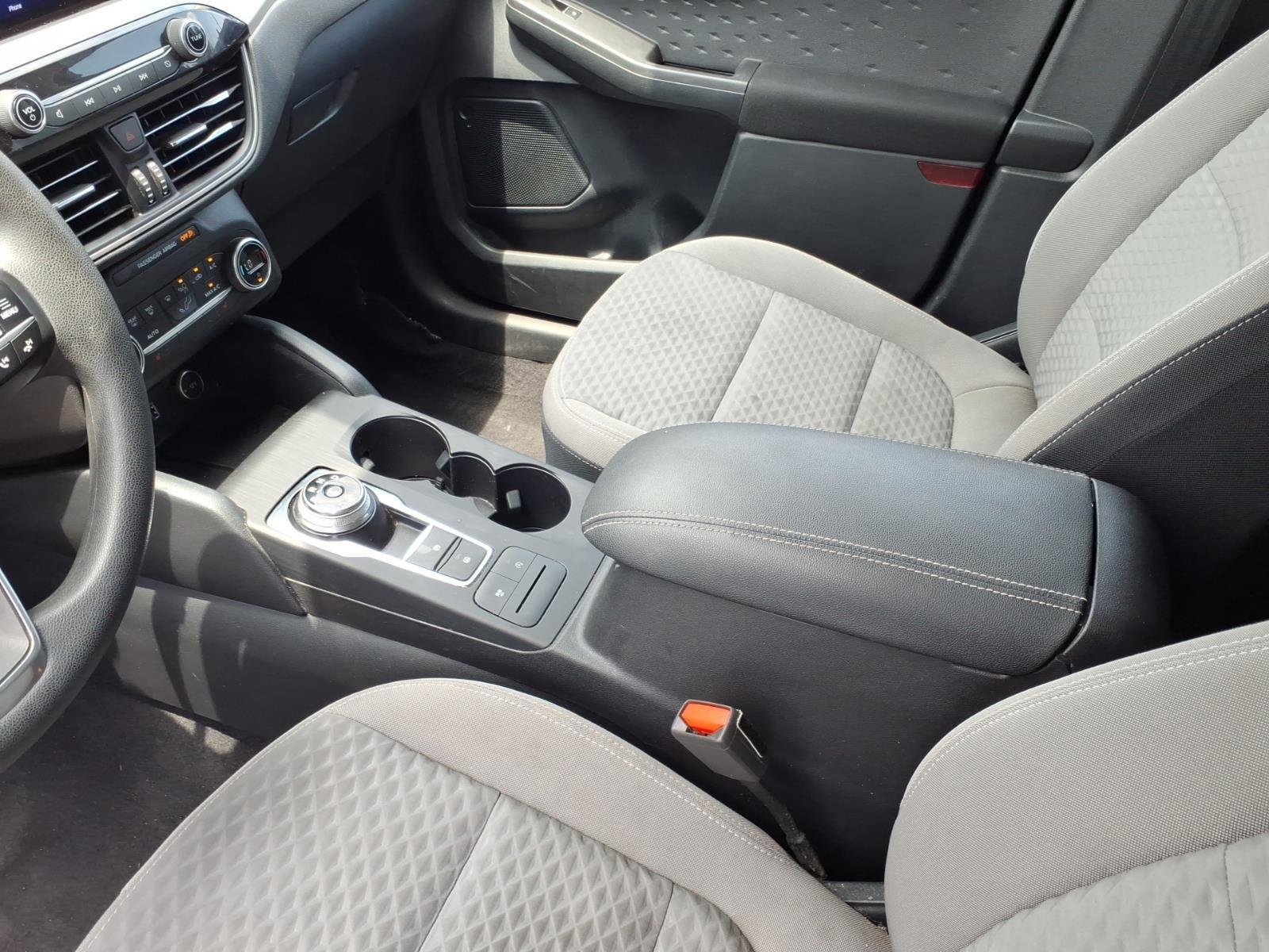 Used 2020 Magnetic Ford SE image 20
