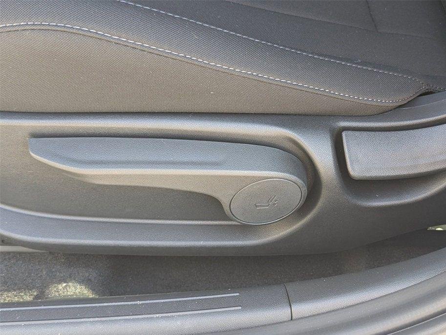 New 2026 White Hyundai SEL Sport image 19