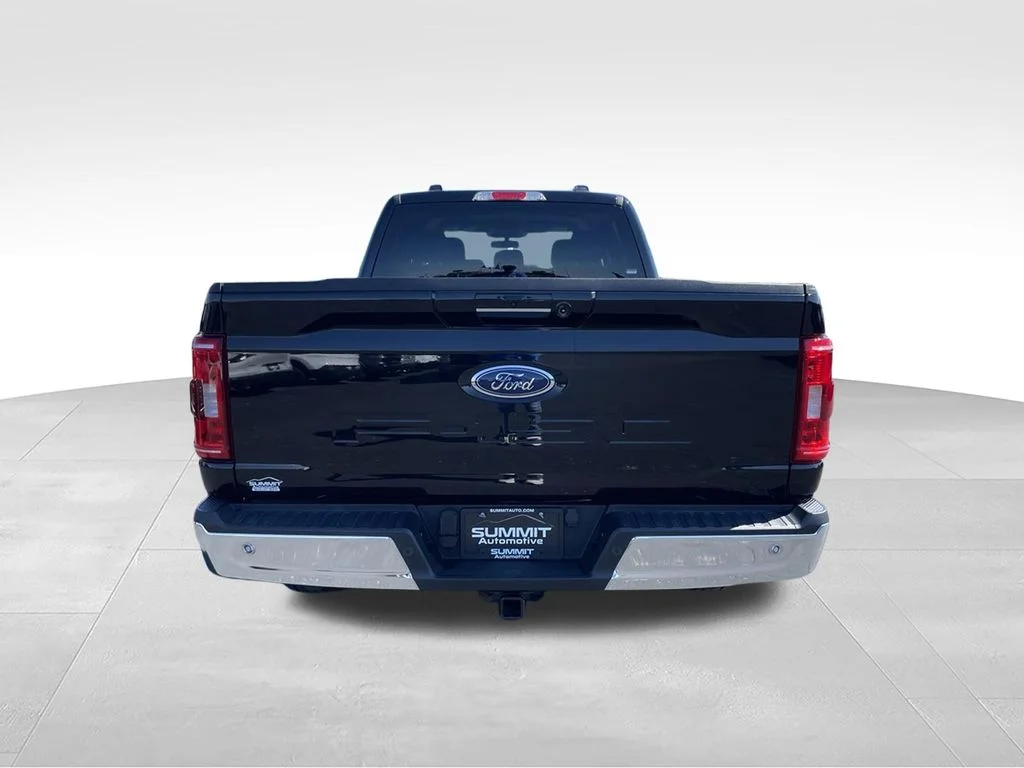 Used 2022 Black Metallic Ford XLT image 28