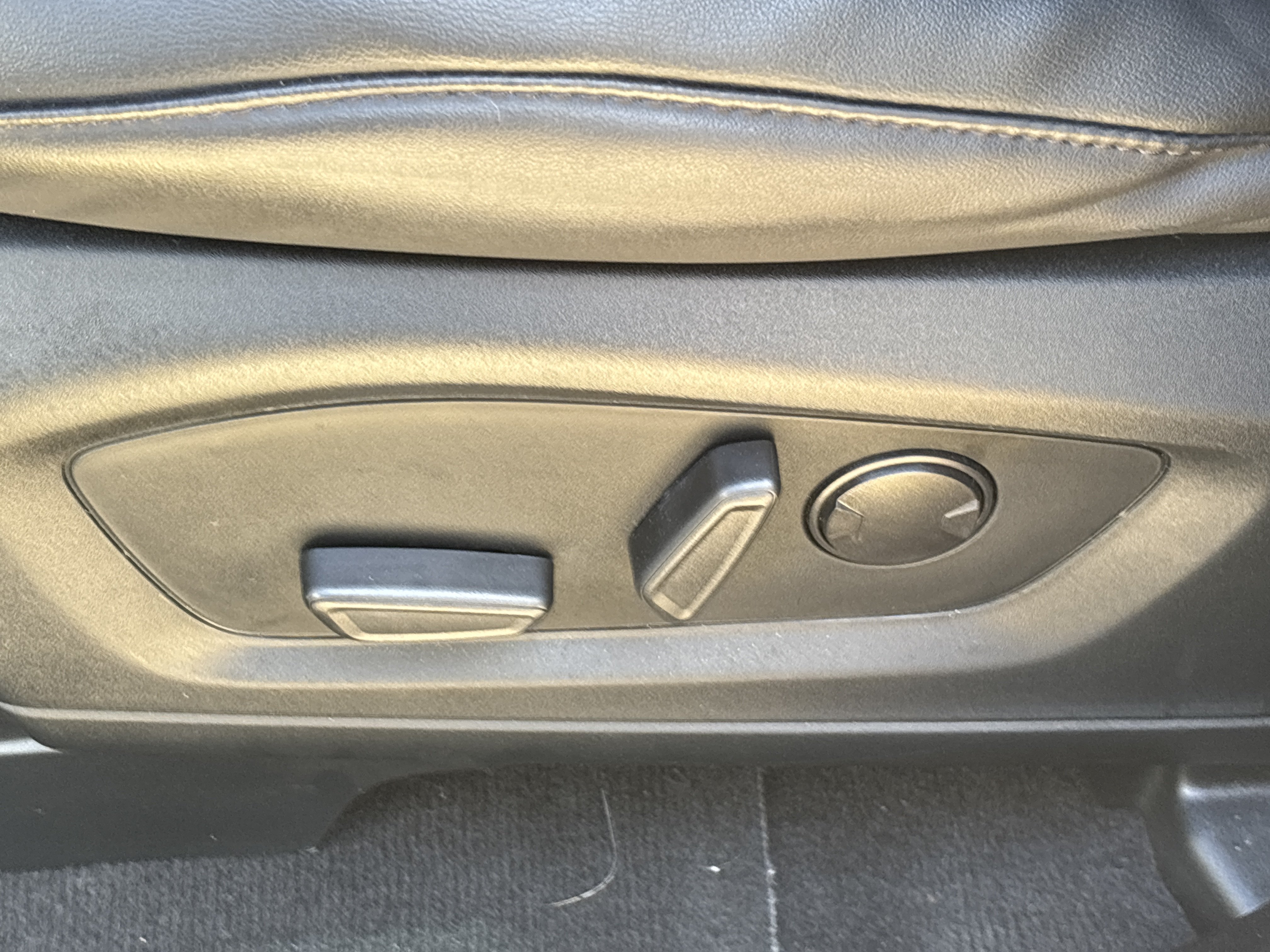Used 2022 Blue Ford XLT image 19