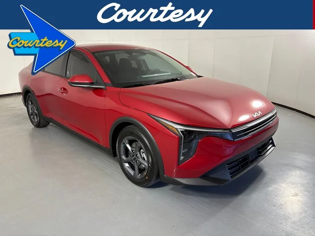 2026 Kia K4 LXS