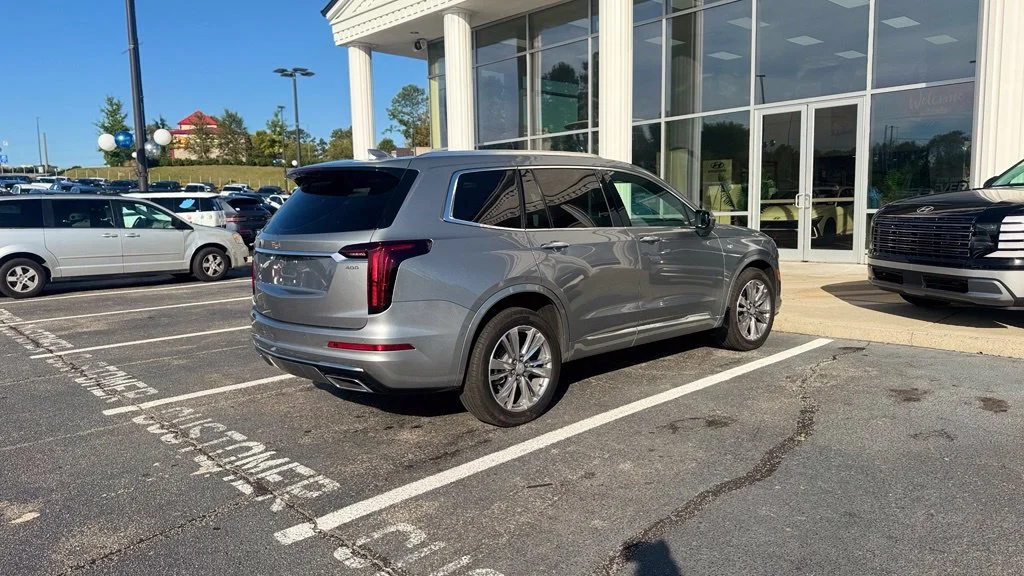 Used 2025 Silver Cadillac Premium Luxury image 5