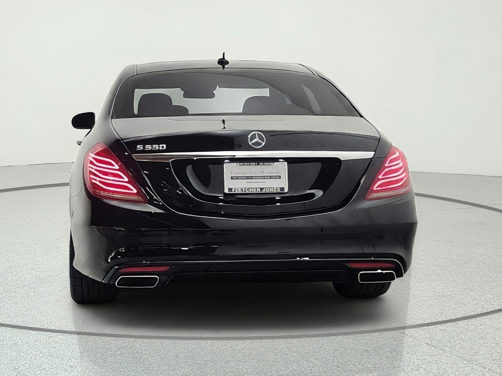 Used 2015 Black Mercedes-Benz 4dr Sdn S 550 RWD image 6