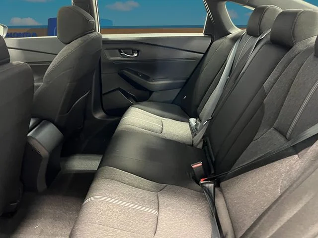 Used 2025 Silver Honda Sport image 27