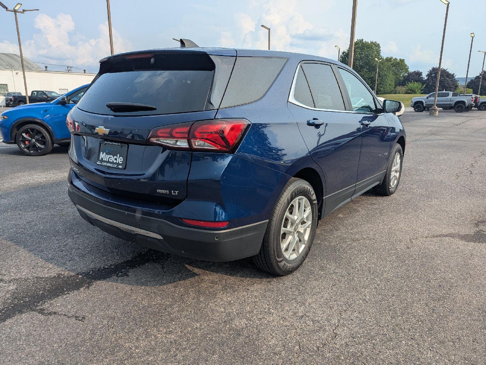 Used 2022 Blue Glow Metallic Chevrolet LT image 7