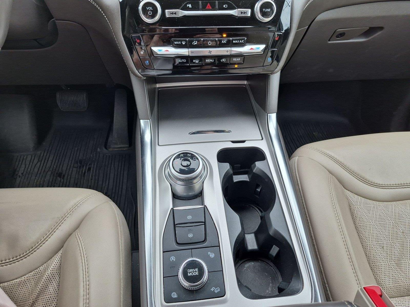 Used 2022 Star White Metallic Tri-Coat Ford Platinum image 27