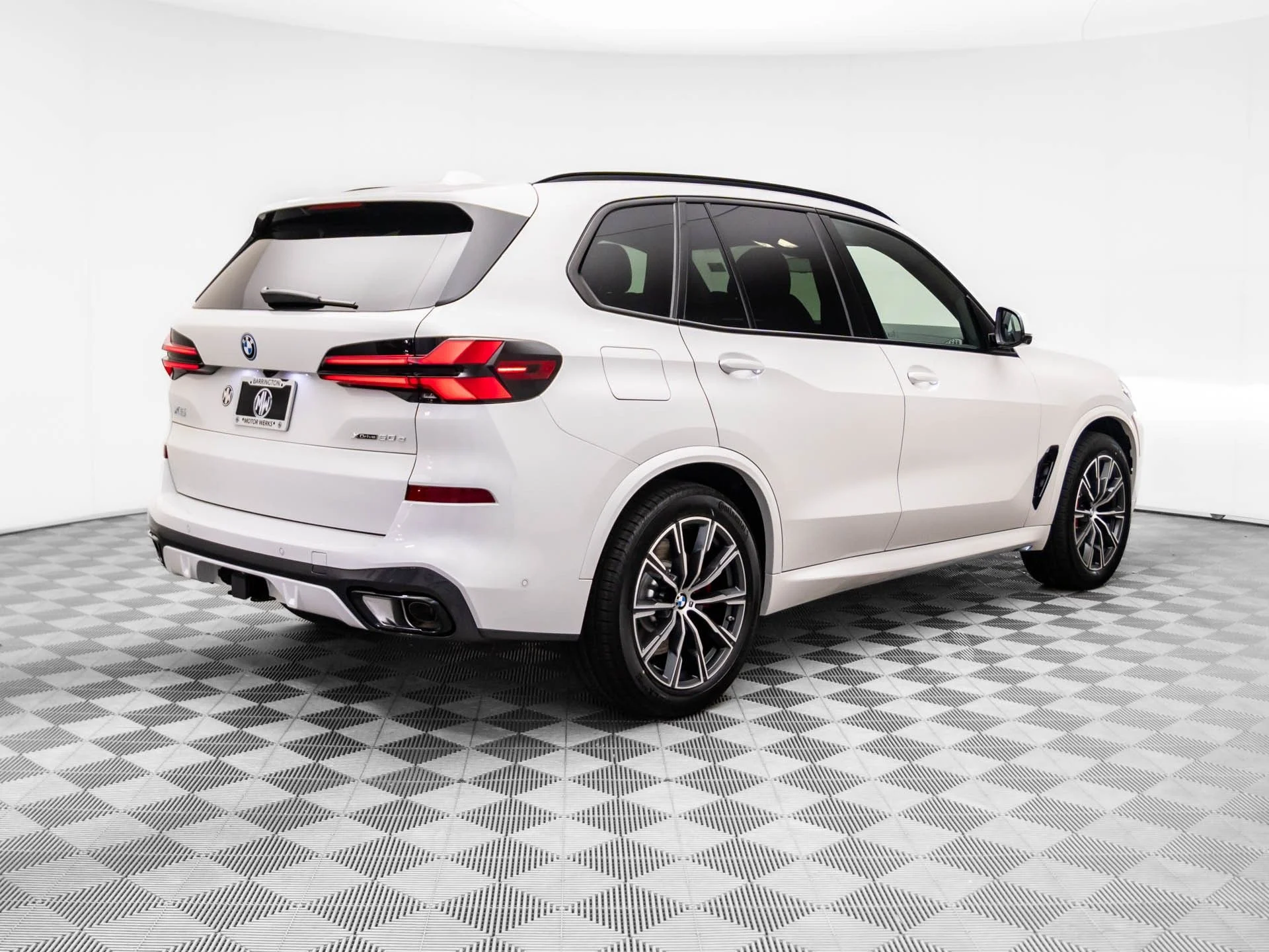 New 2026 White BMW xDrive50e image 6