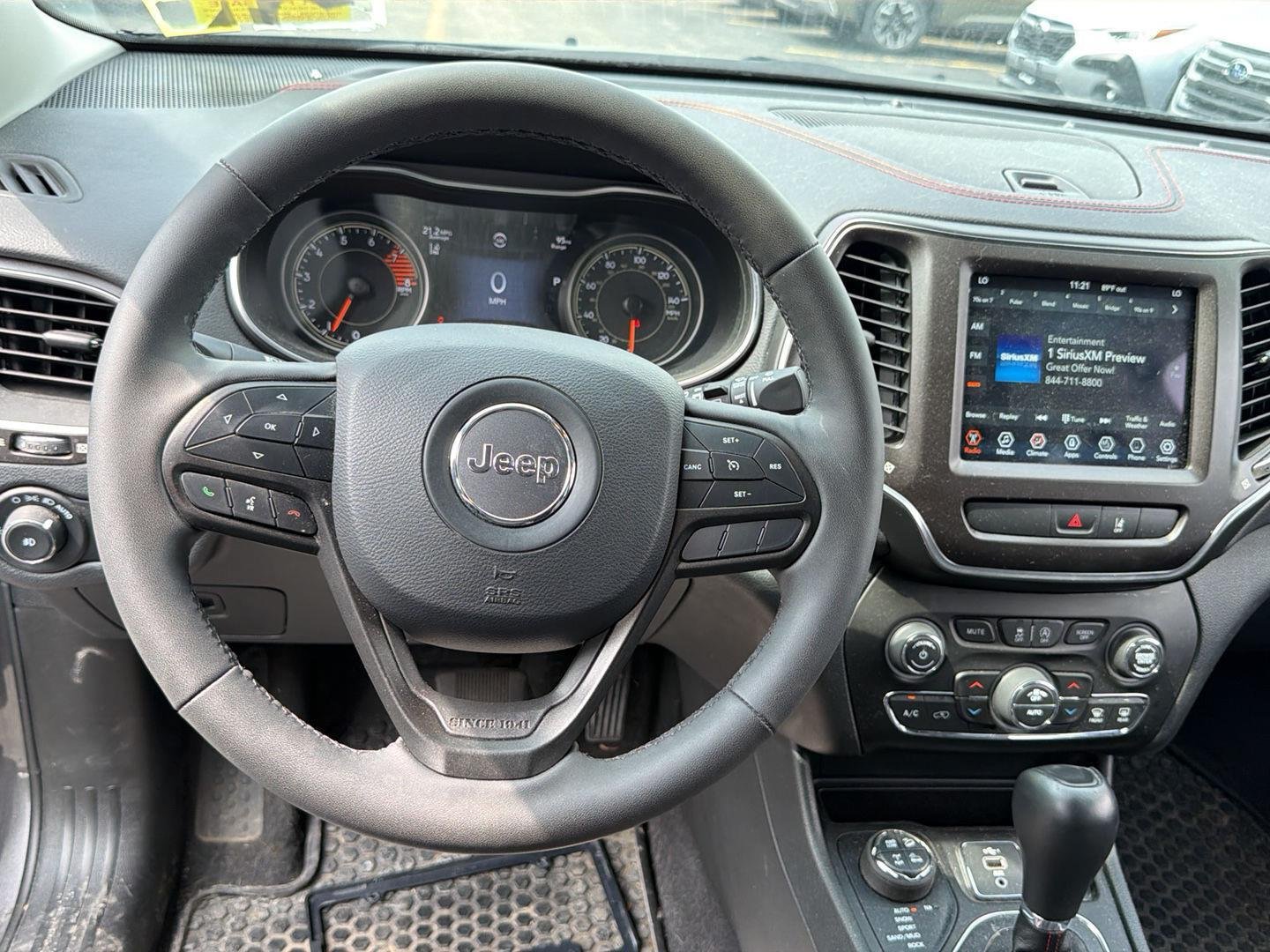 Used 2022 Granite Crystal Metallic Clearcoat Jeep Trailhawk image 2