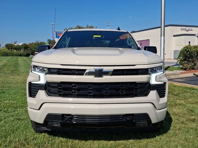 New 2026 White Chevrolet RST image 2