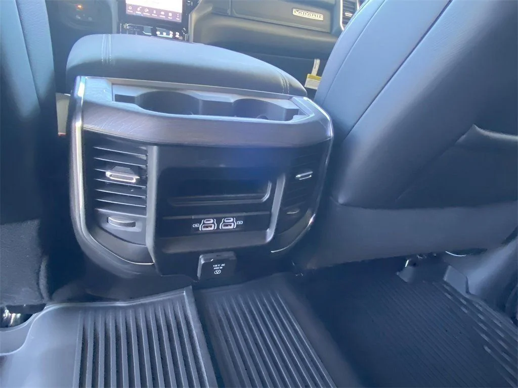 2026 RAM 2500 Laramie - Photo 23