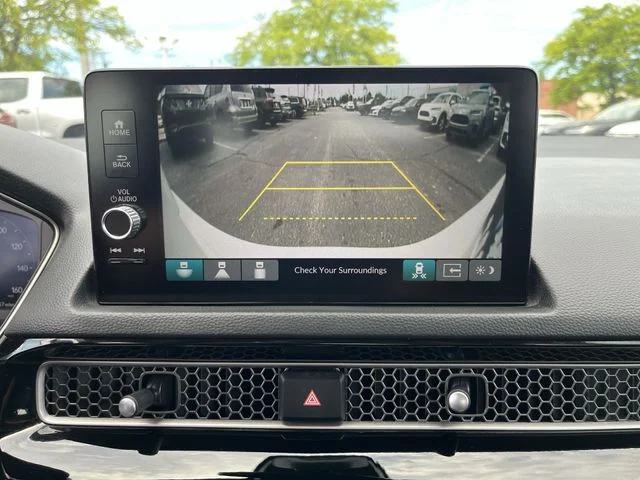 Used 2024 White Honda Touring image 25