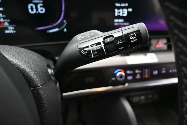 2023 Kia Sportage EX - Photo 19