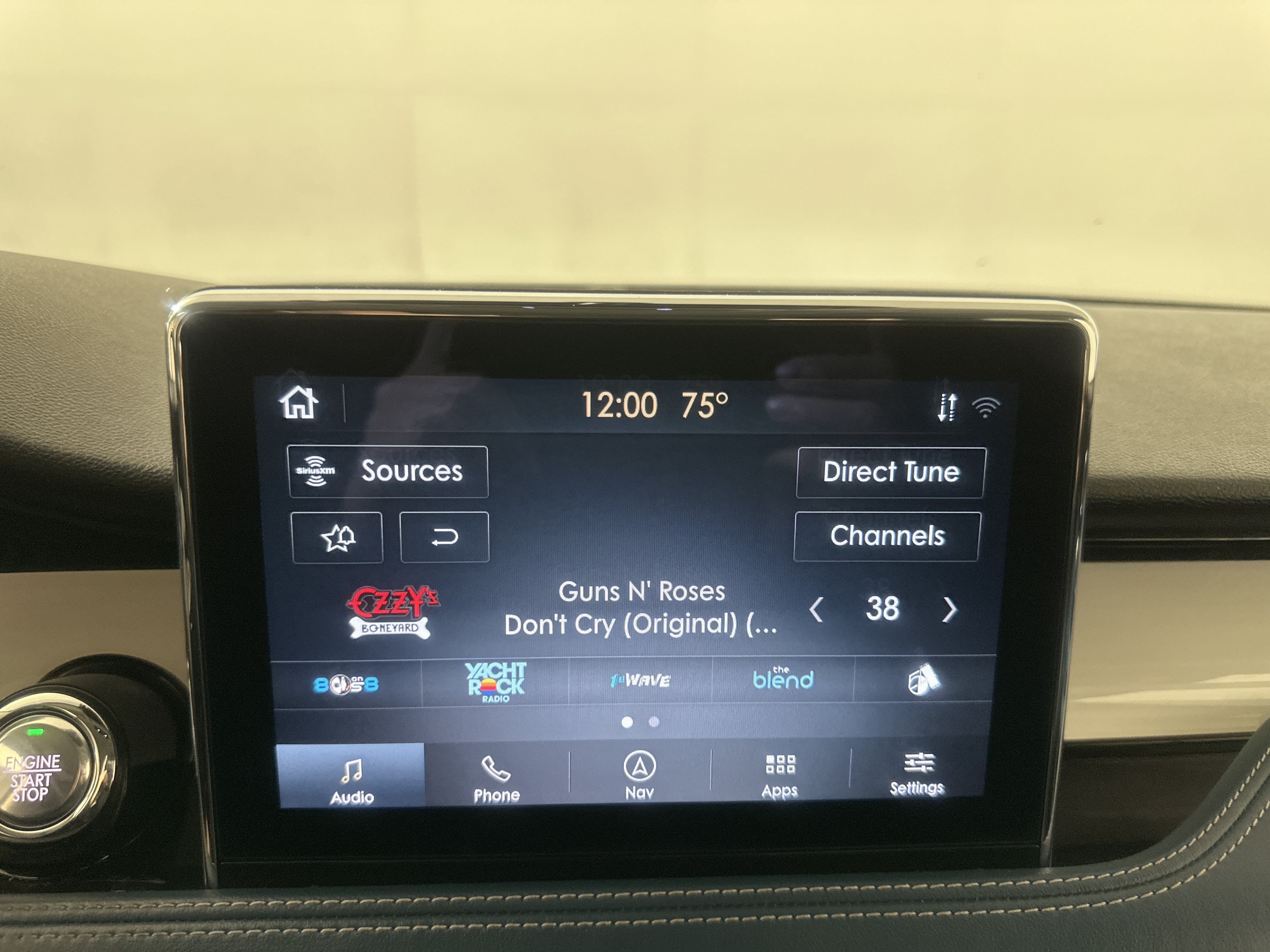 Used 2020 Blue Lincoln Reserve image 16