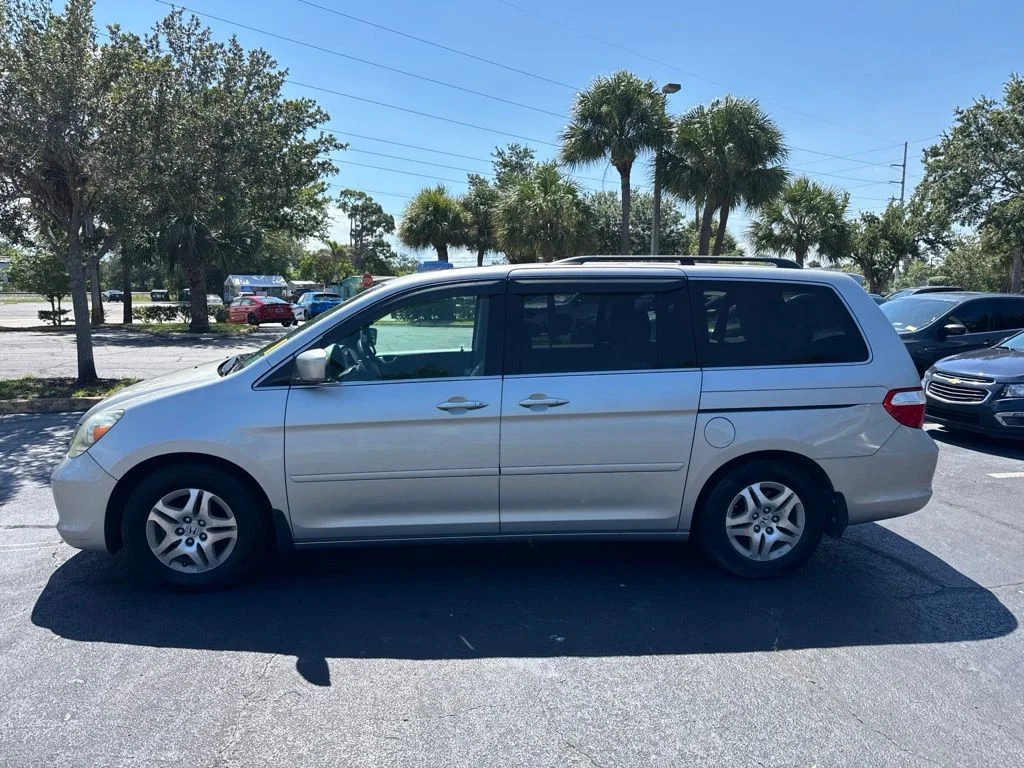 Used 2007 Honda Odyssey EX with VIN 5FNRL38637B459561 for sale in Vero Beach, FL