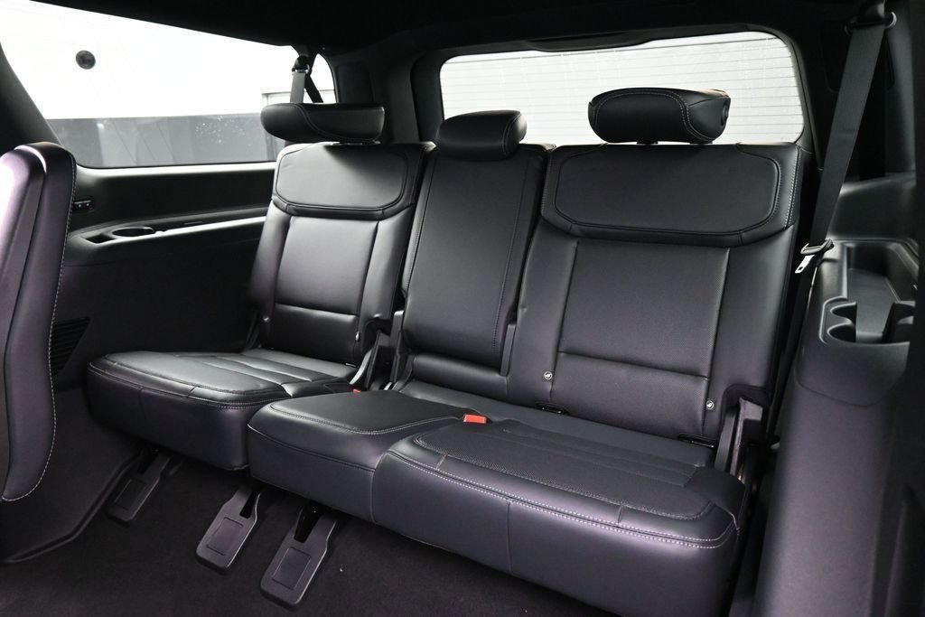 New 2026 Agate Black Metallic Ford Platinum image 18