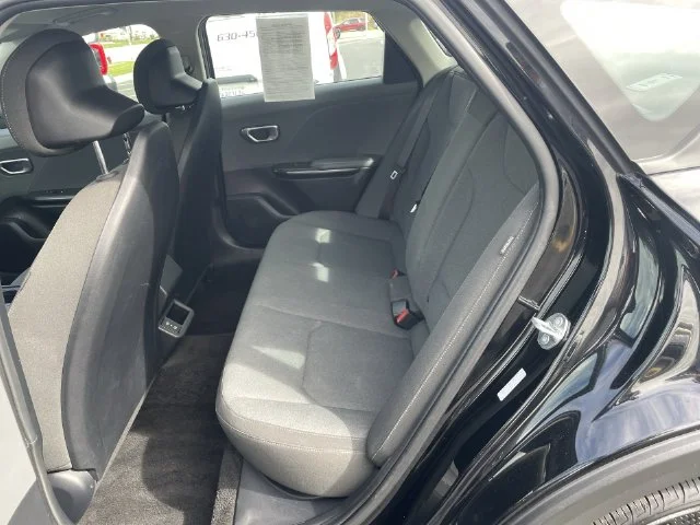 2025 Kia K4 LXS - Photo 28