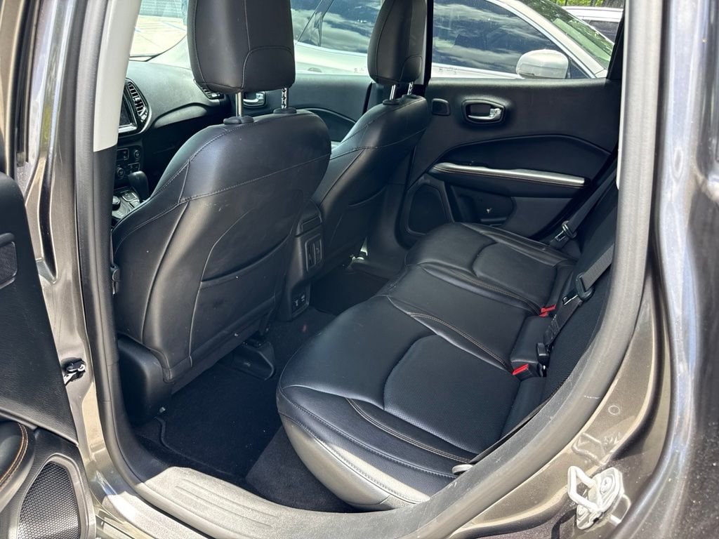 Used 2017 Gray Jeep Limited image 9
