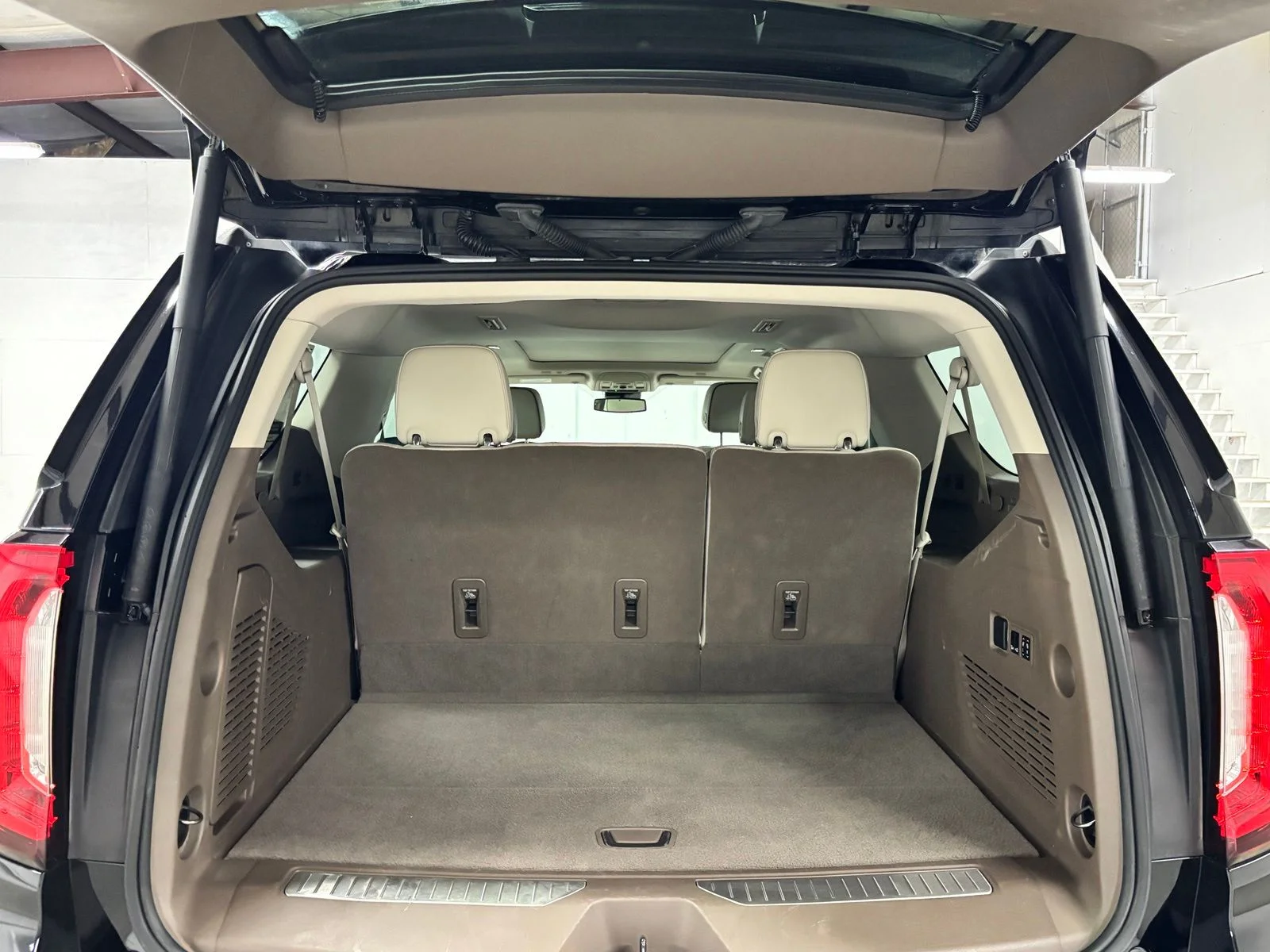 Used 2023 Black GMC Denali image 25