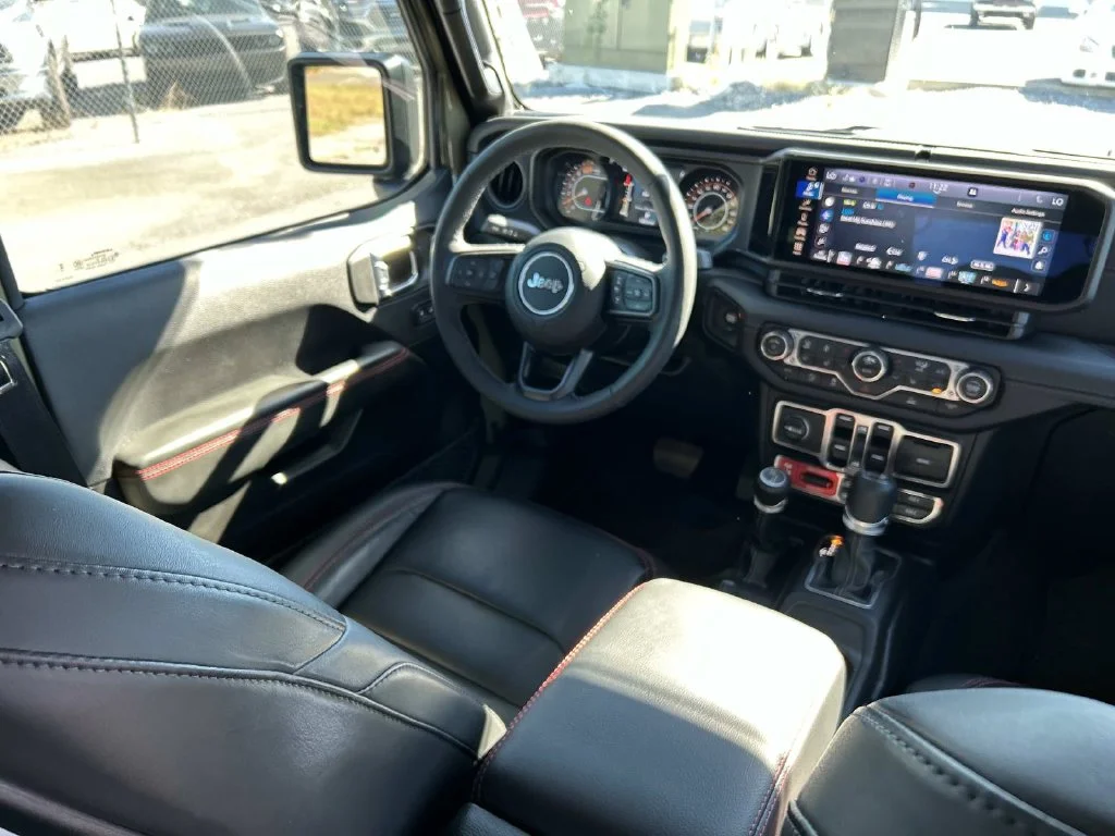 Used 2025 Green Jeep Rubicon image 23
