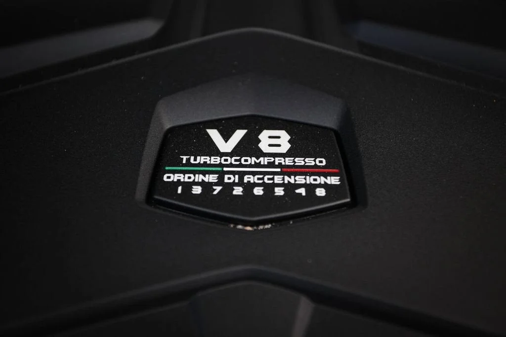 Used 2026 Verde Gea Lucido Metallic Lamborghini SE image 28