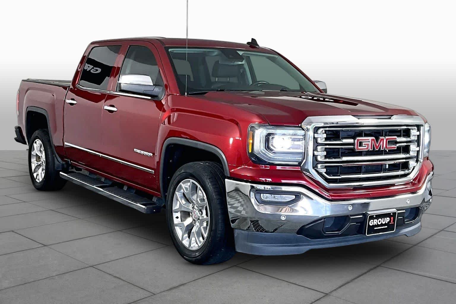 Used 2018 RED QUARTZ TINTCOAT GMC SLT image 3