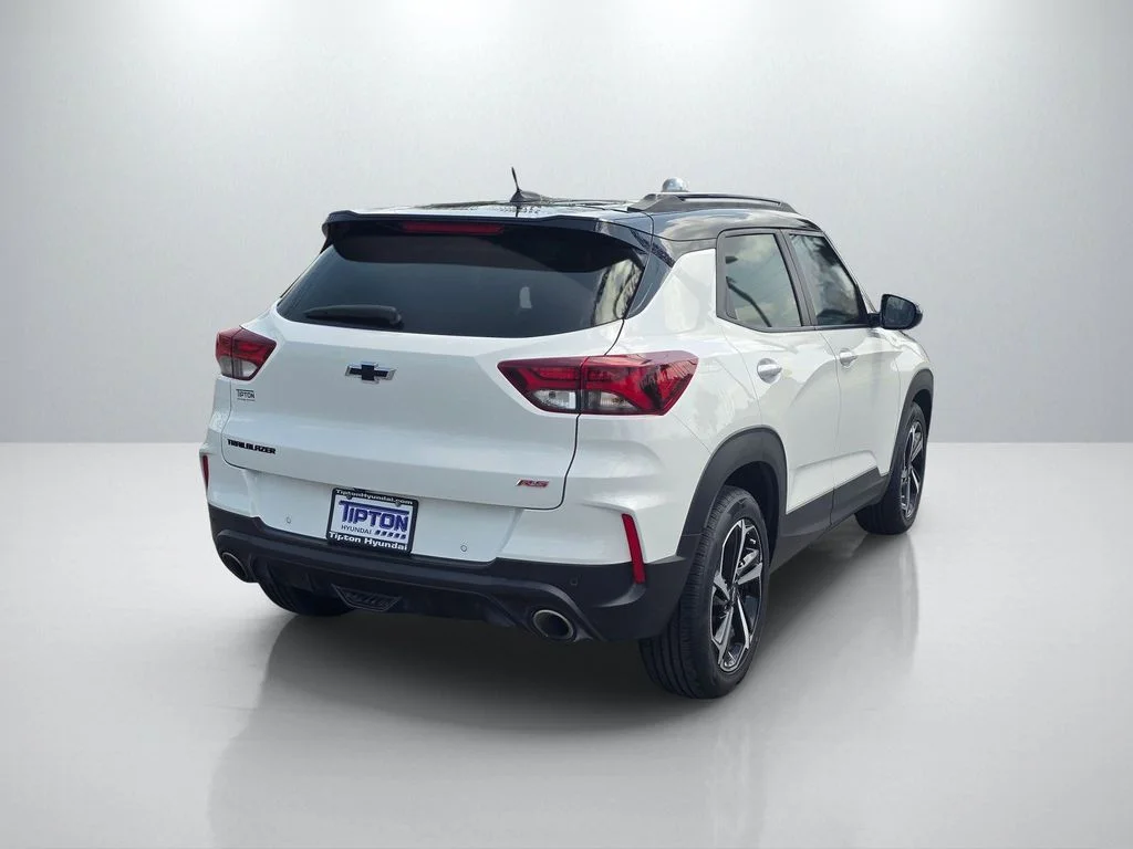 Used 2023 White Chevrolet RS image 5