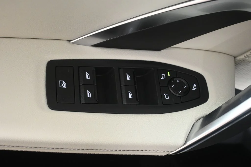 New 2026 Black BMW xDrive28i image 30