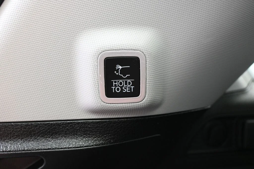 Certified Used 2022 Silver Jeep 4xe image 40