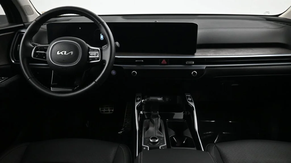 Used 2024 Brown Kia X-Line SX image 4