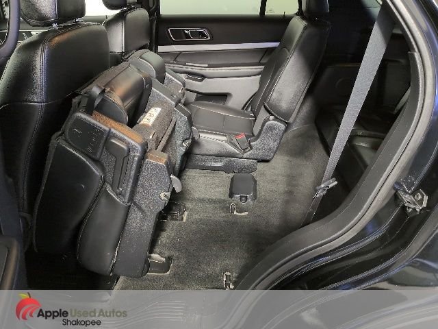 Used 2016 Black Ford XLT image 33