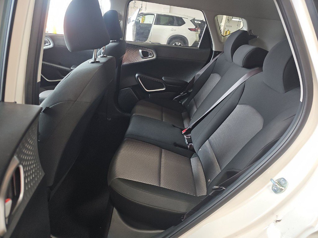 Used 2025 White Kia LX image 14
