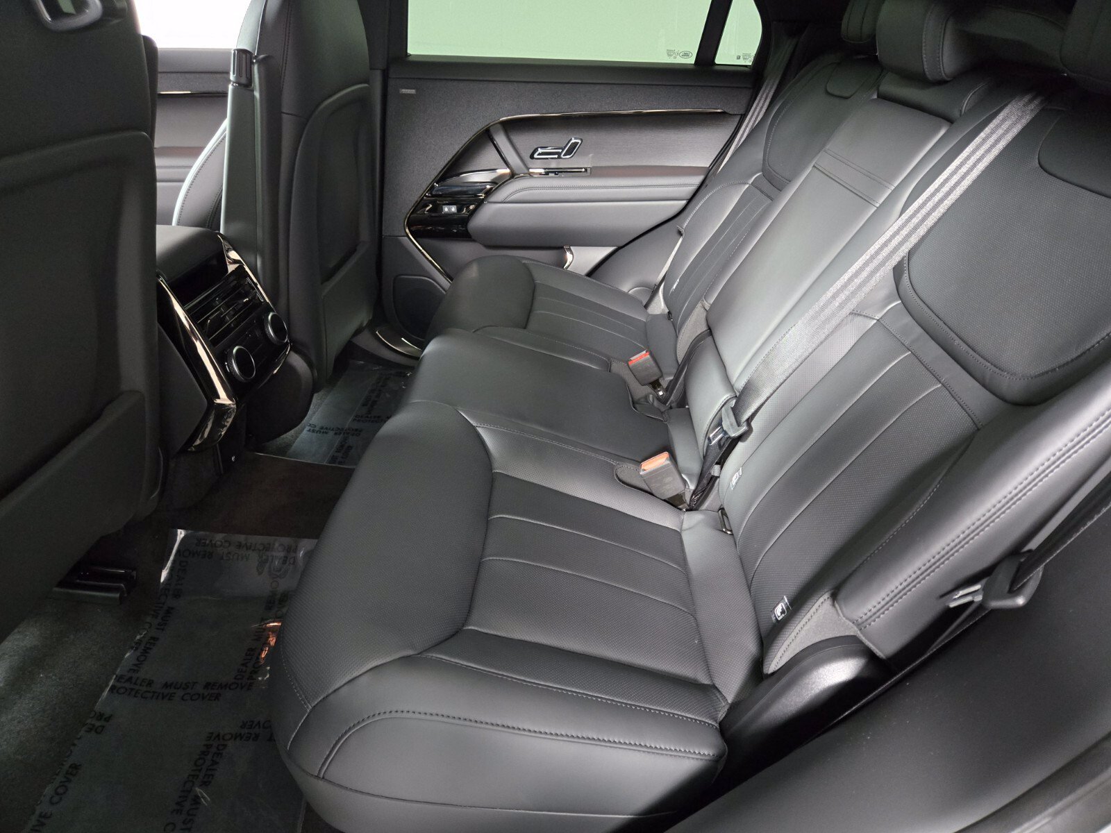 New 2027 Borasco Grey Land Rover Dynamic SE image 5